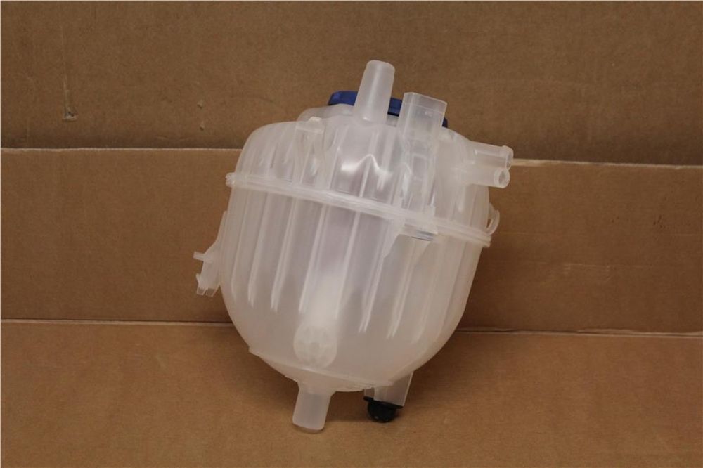 تصویر محصول منبع انبساط آئودی Q4 e-tron 40 سال 2024