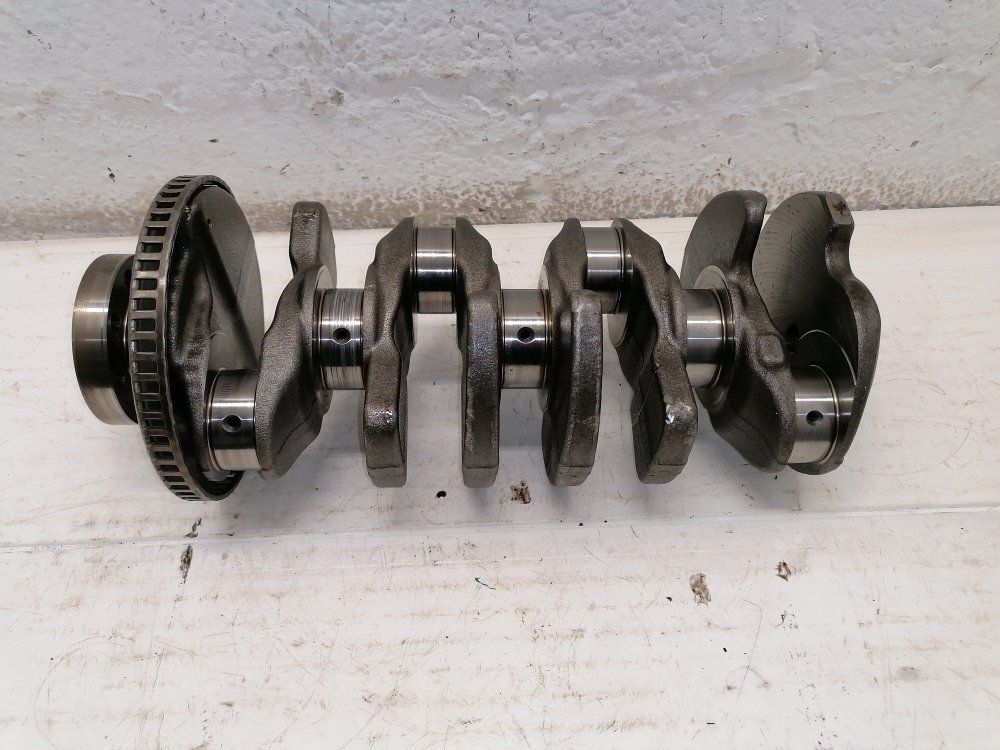 تصویر محصول میل لنگ پورشه ماکان سال 2017