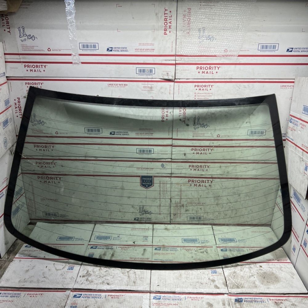 تصویر محصول شیشه عقب لکسوس IS 300 سال 2012