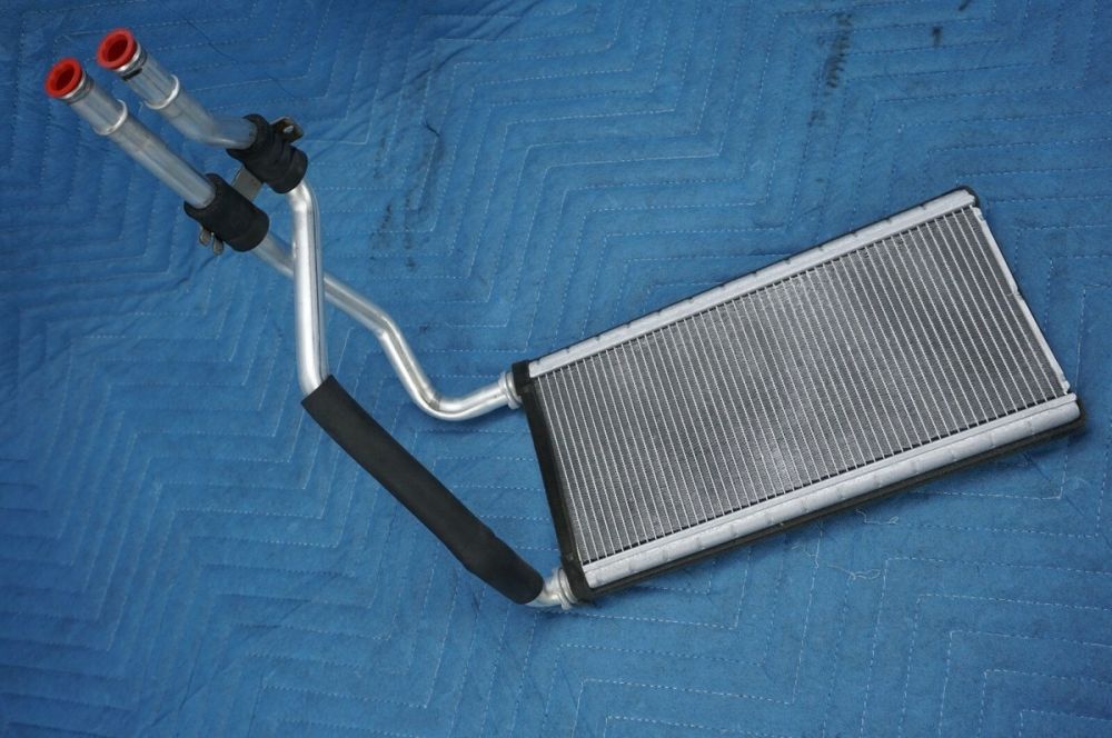 تصویر محصول رادیاتور بخاری لکسوس LX 570 سال 2013