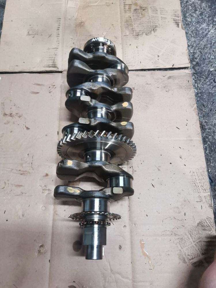 تصویر محصول میل لنگ لکسوس NX هیبرید 300h سال 2017