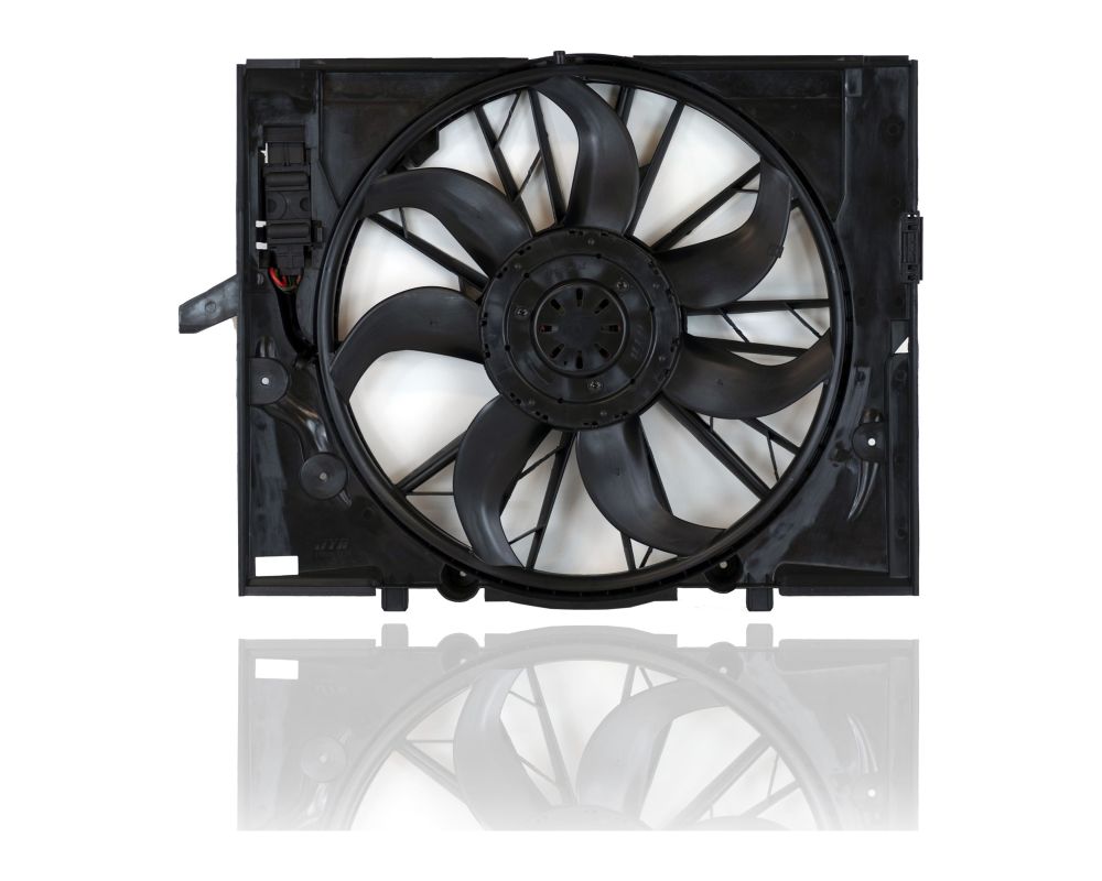 تصویر محصول فن کامل رادیاتور بی ام و سری 5 سدان 530i سال 2008