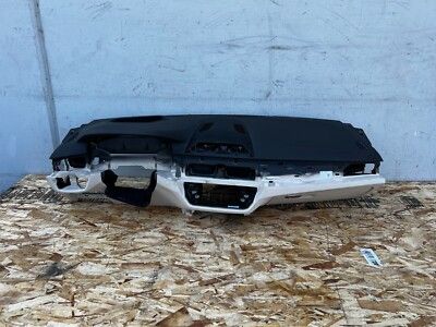 تصویر محصول داشبورد بی ام و سری 5 سدان 530i سال 2017