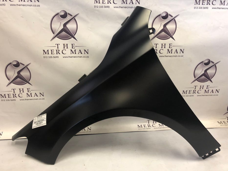 تصویر محصول گلگیر جلو چپ بنز کلاس CLA CLA45 سال 2015