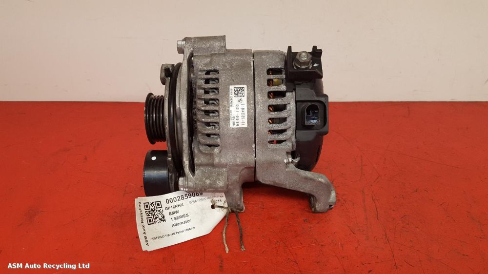 تصویر محصول دینام بی ام و سری 1 هاچ بک 120i سال 2016