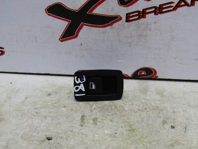 تصویر محصول کلید شیشه بالابر بی ام و سری 1 هاچ بک 120i سال 2016