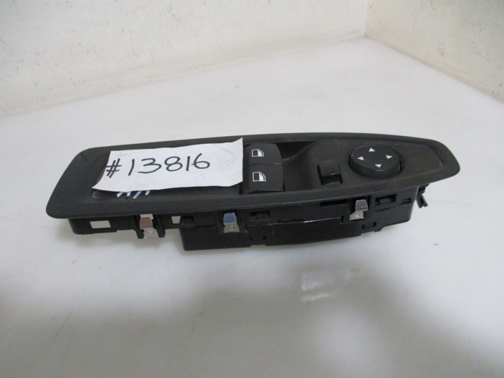 تصویر محصول کلید شیشه بالابر بی ام و سری 2 کروک 220i سال 2017