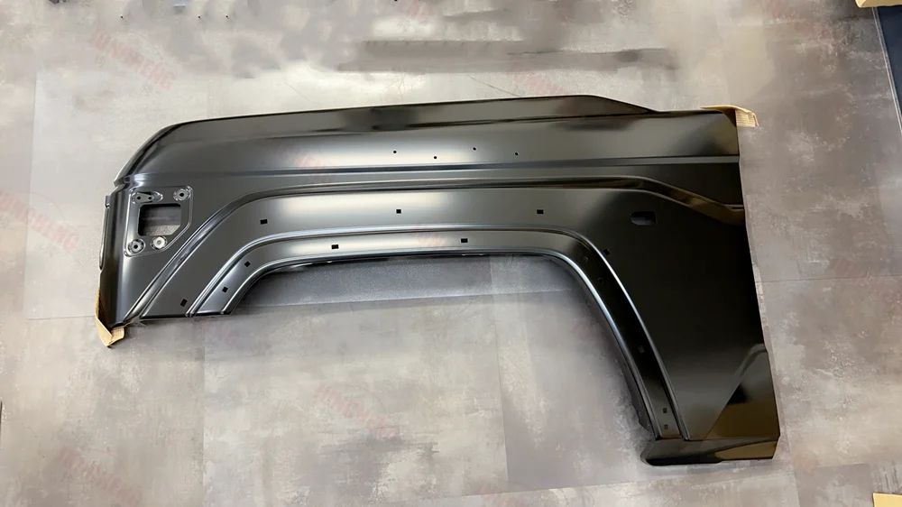 تصویر محصول گلگیر جلو راست کی ام سی eJ7 پلاس سال 2024