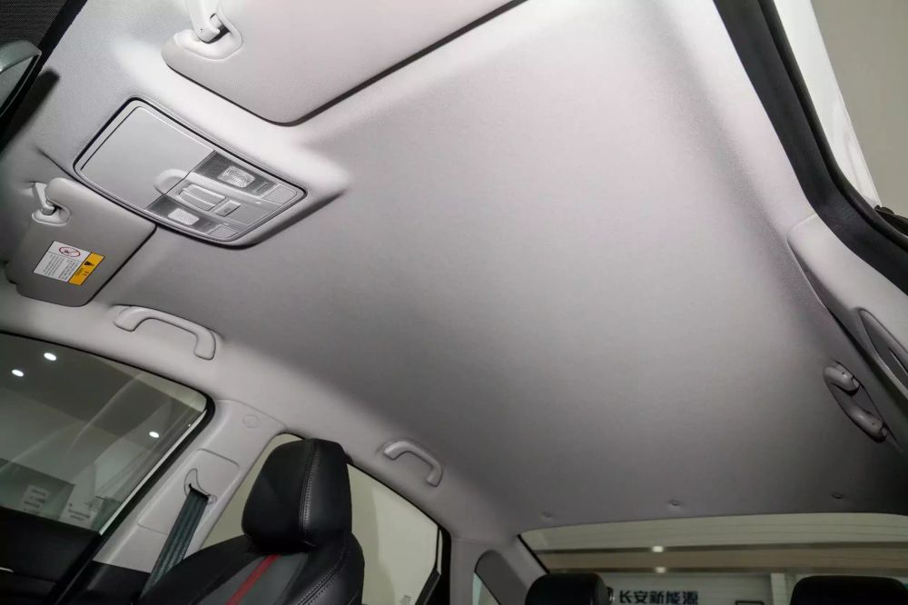 تصویر محصول نمد سقف چانگان ایدو EV460 120 کیلووات سال 2024